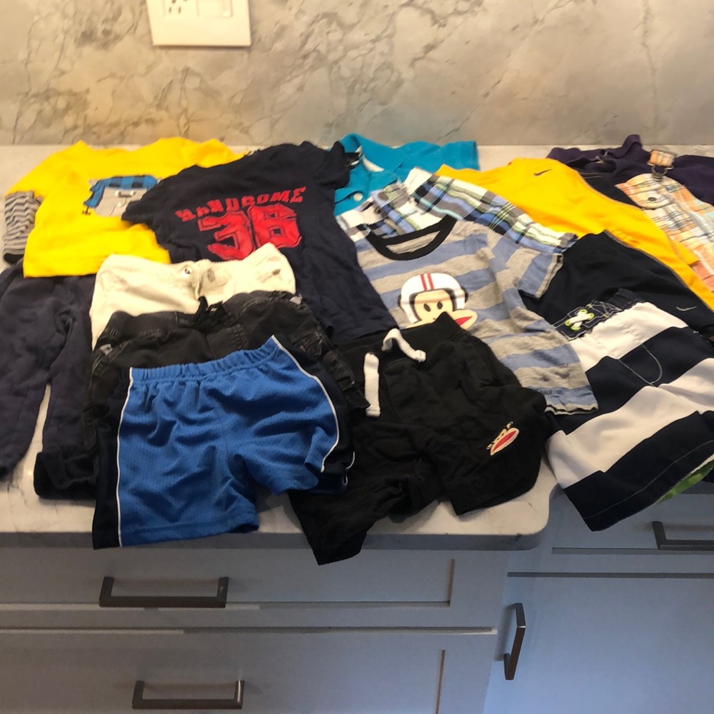 SOLD- Boys 16 piece summer to fall bundle 12M - Picture 9 of 9